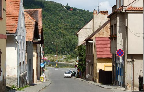 POKUD CHCETE ZAVT OKNO KLIKNTE NA OBRZEK