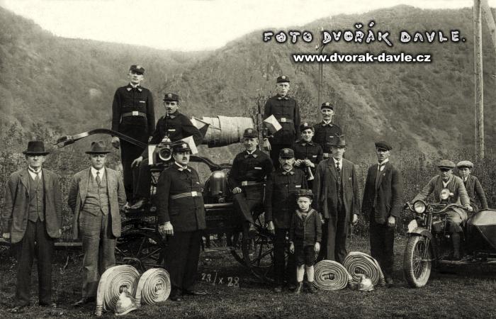 POKUD CHCETE ZAVT OKNO KLIKNTE NA OBRZEK