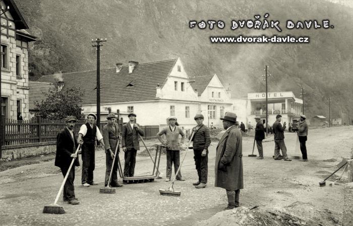 POKUD CHCETE ZAVT OKNO KLIKNTE NA OBRZEK
