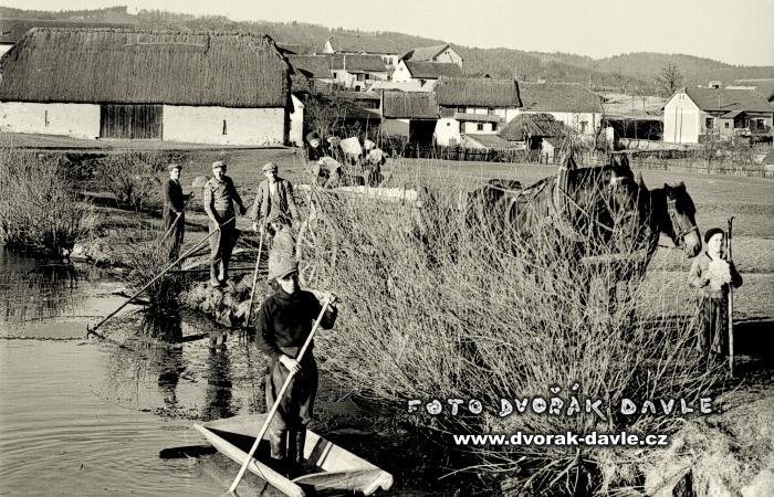 POKUD CHCETE ZAVT OKNO KLIKNTE NA OBRZEK