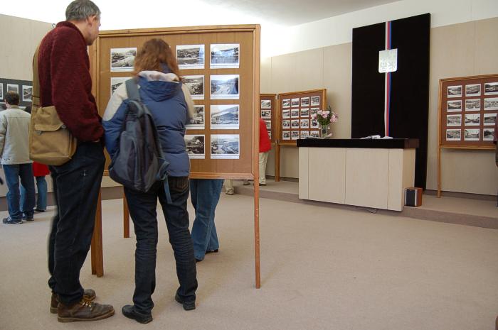 POKUD CHCETE ZAVT OKNO KLIKNTE NA OBRZEK